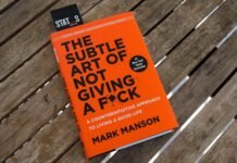 Η ευγενής τέχνη του να τα γράφεις όλα στα … σου! The-Subtle-Art-Of-not-giving-a-fuck